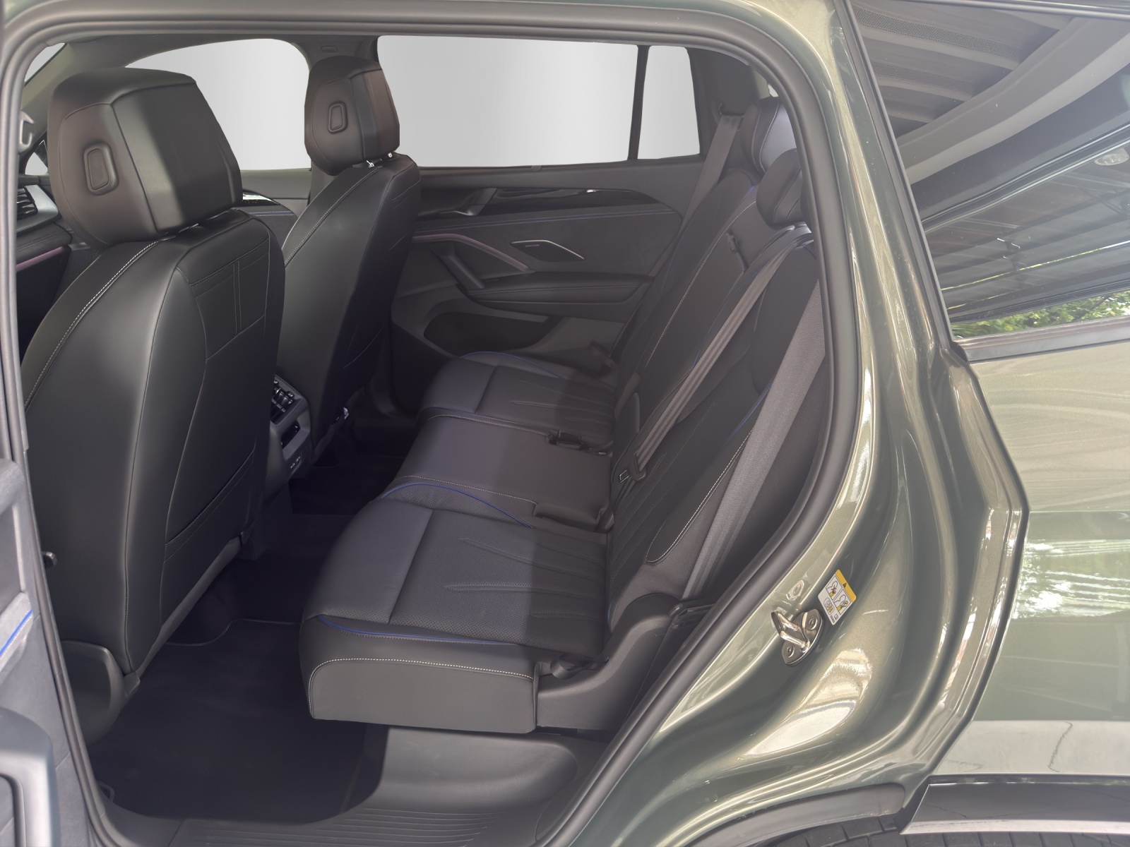 VW Tayron 2.0 TSI R-Line Plus DSG 4Motion, 7-Sitzer, 8-fach bereift-image-9
