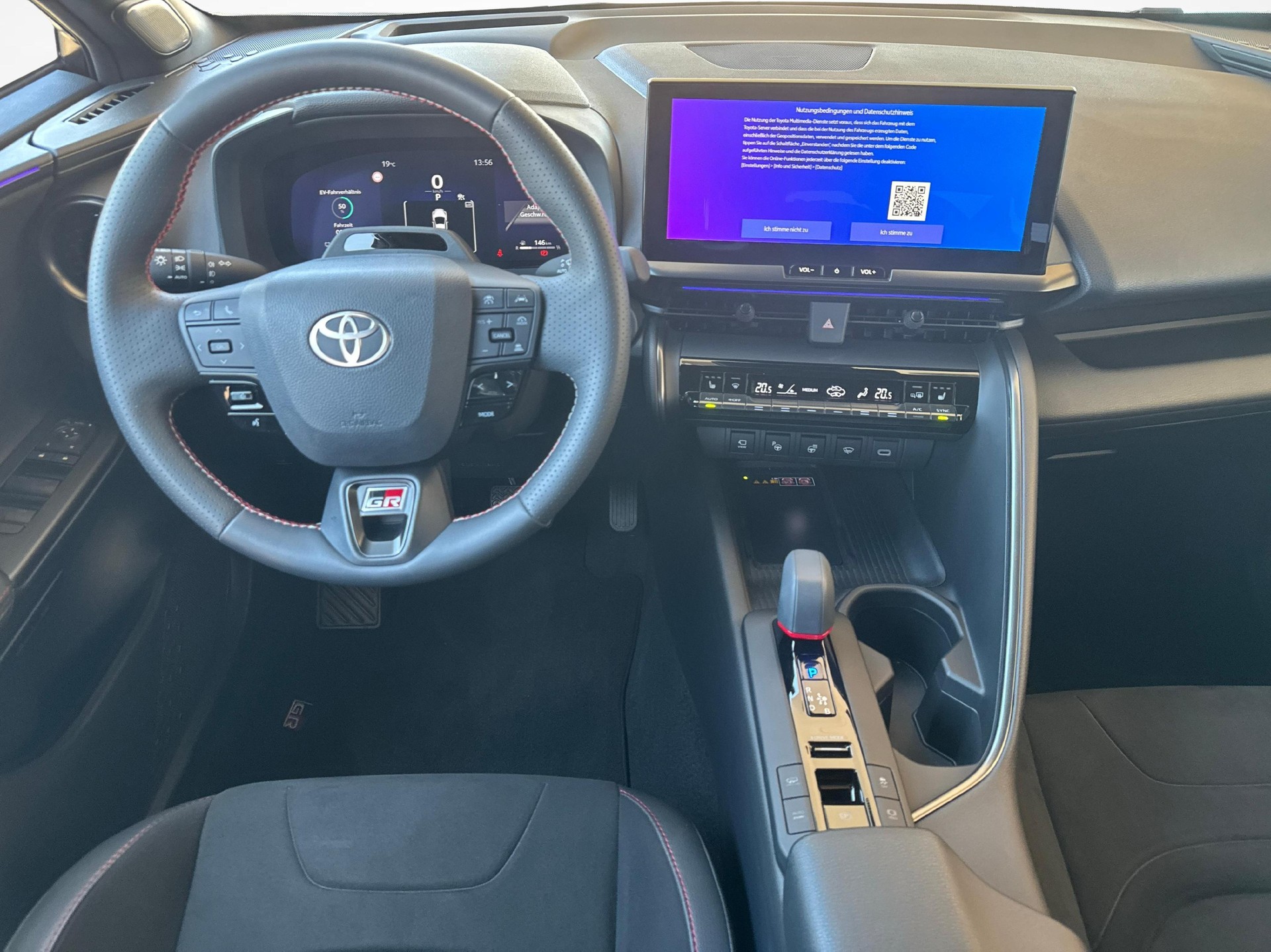 TOYOTA C-HR 2.0 PHEV GR Sport-image-8