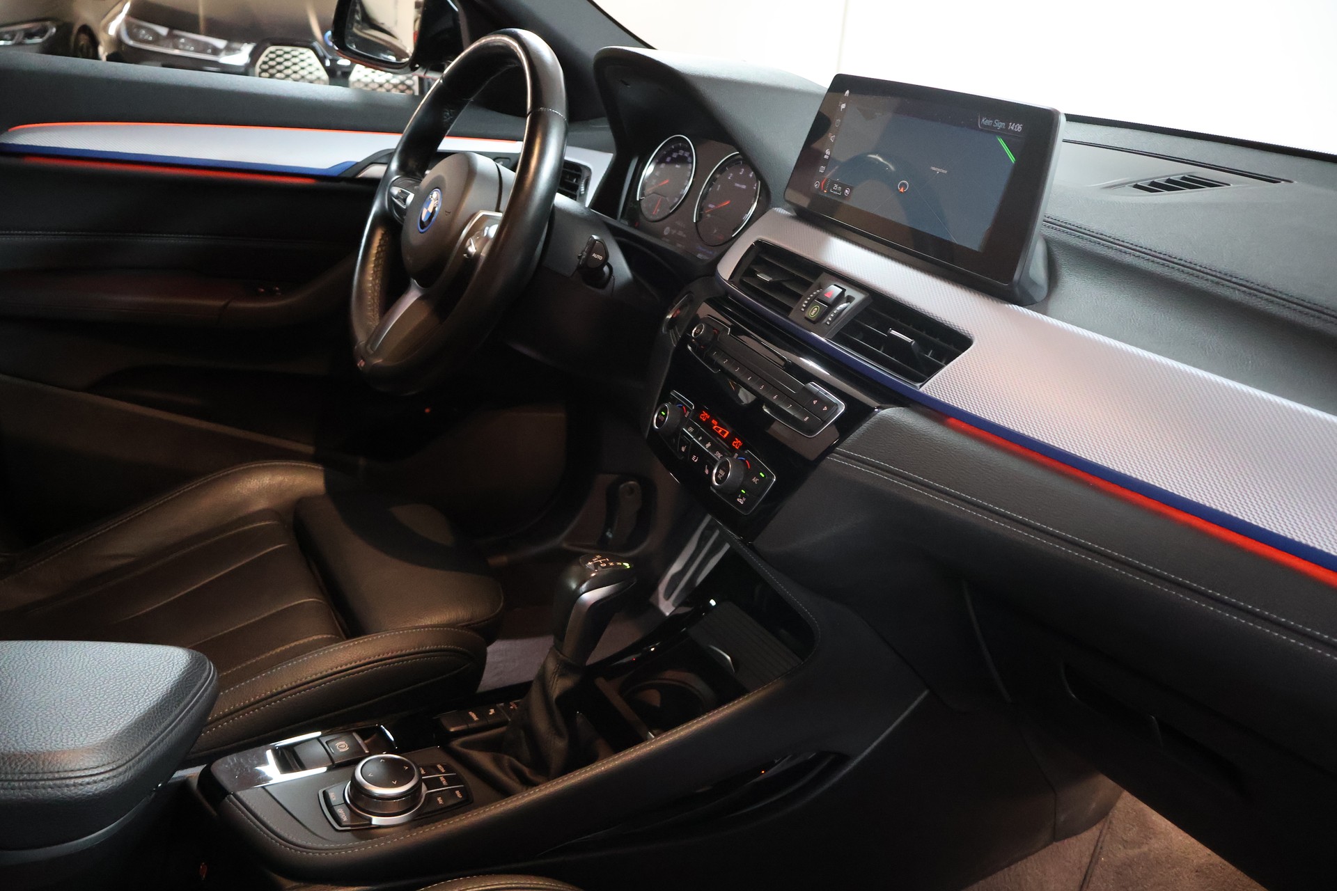 BMW X2 xDrive 25e M Sport Steptronic-image-11