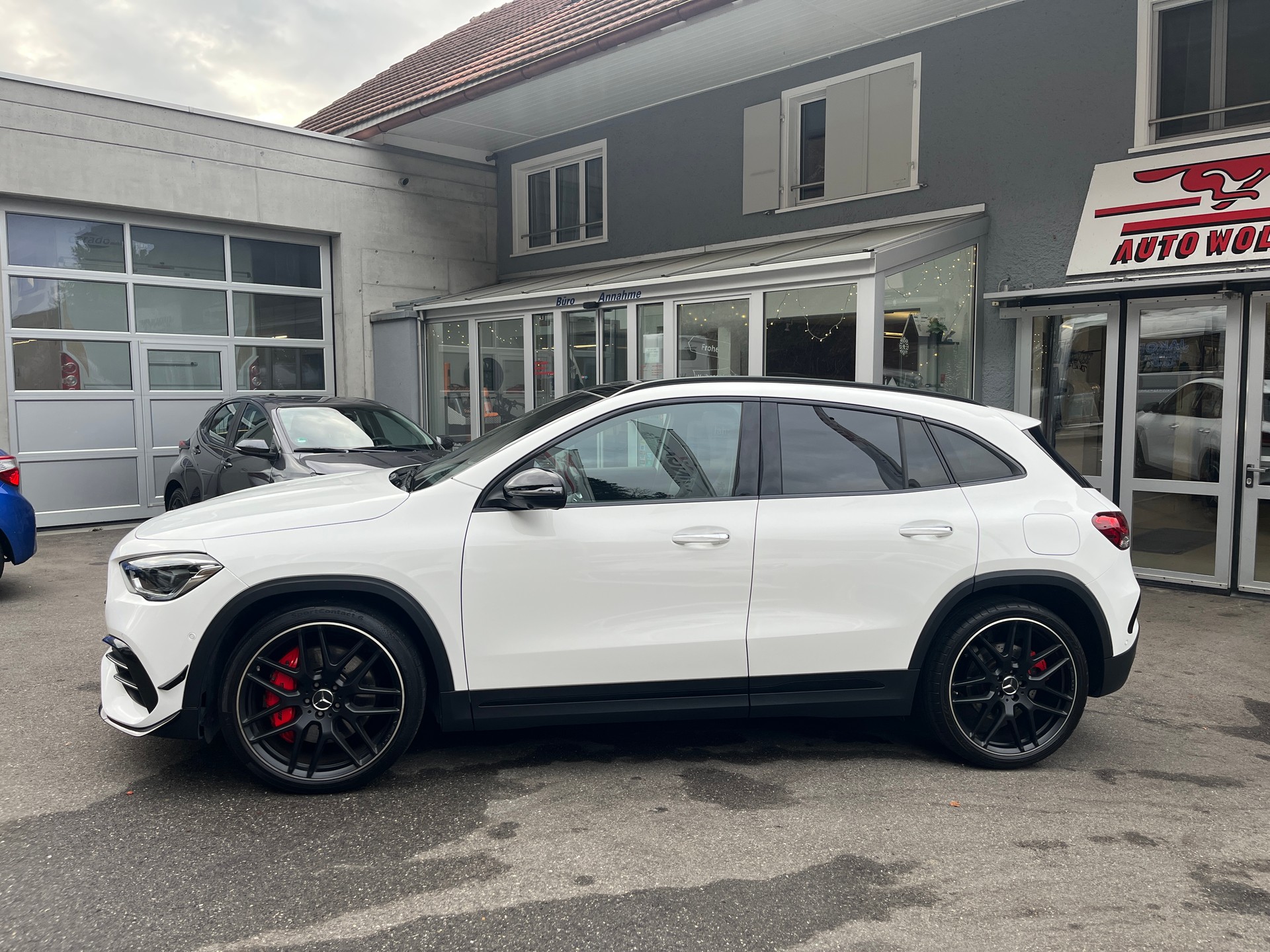 MERCEDES-BENZ GLA 45 S AMG 4Matic+ 8G-Speedshift DCT-image-1