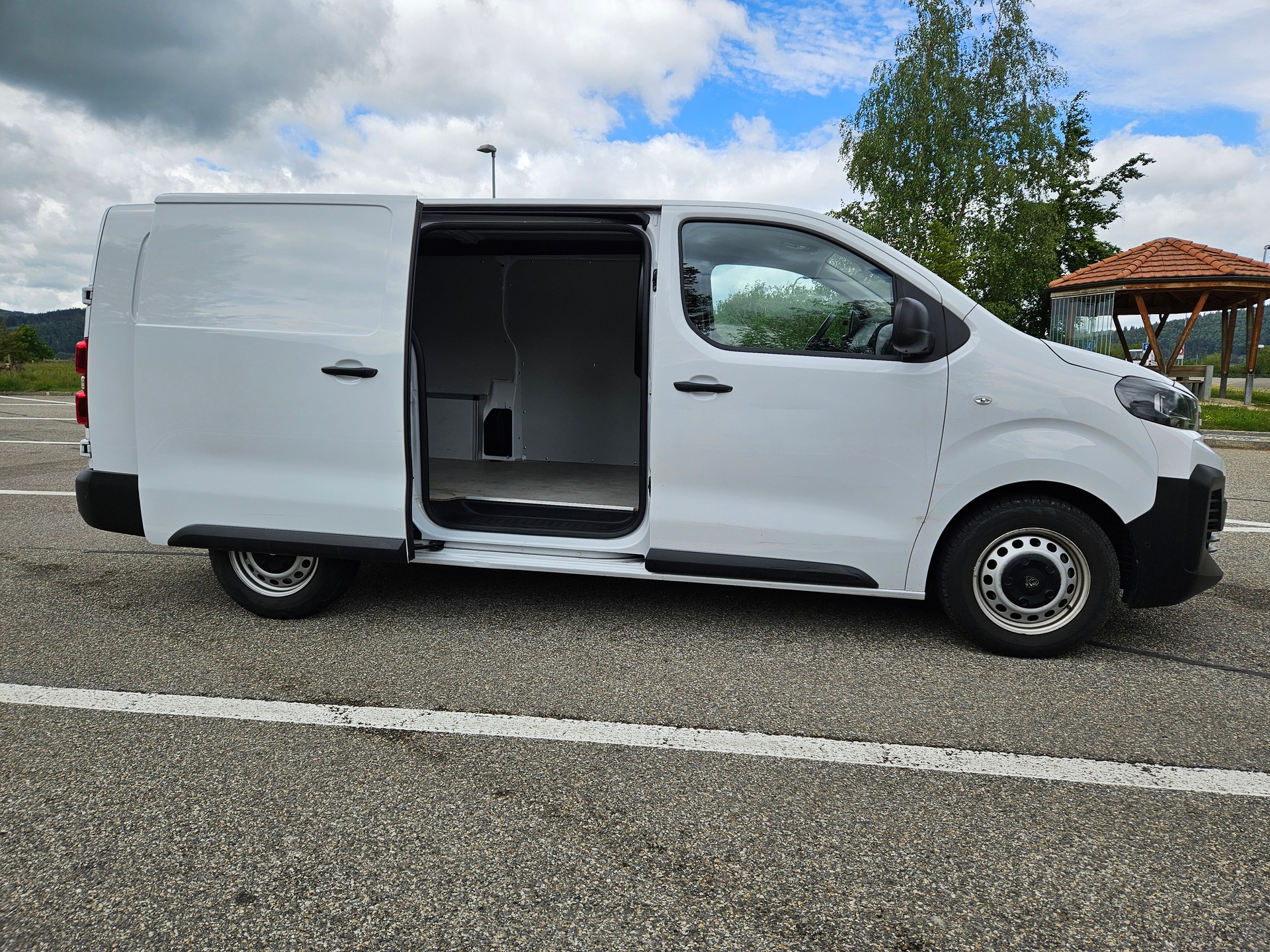 PEUGEOT Expert 2.0 BlueHDi 145 NEW FACE S&S Long EAT8 FRISCH AB MFK service effectués kleine park schaden petits dégats de parc-image-9