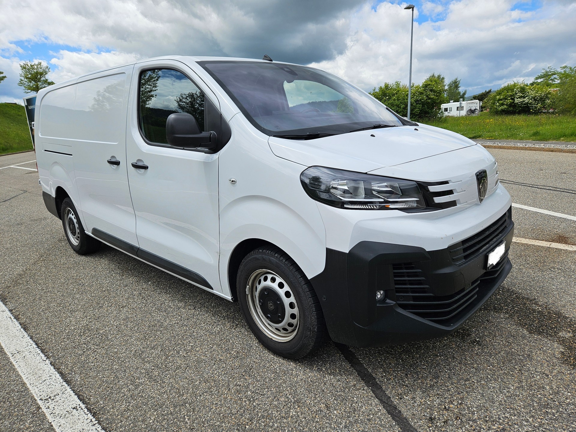 PEUGEOT Expert 2.0 BlueHDi 145 S&S Long EAT8 FRISCH AB MFK SERVICES kleine park schaden petits dégats de parc