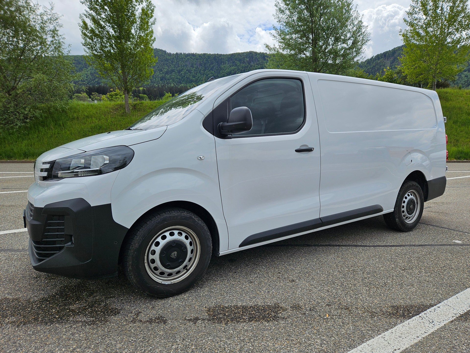 PEUGEOT Expert 2.0 BlueHDi 145 NEW FACE S&S Long EAT8 FRISCH AB MFK service effectués kleine park schaden petits dégats de parc-image-2