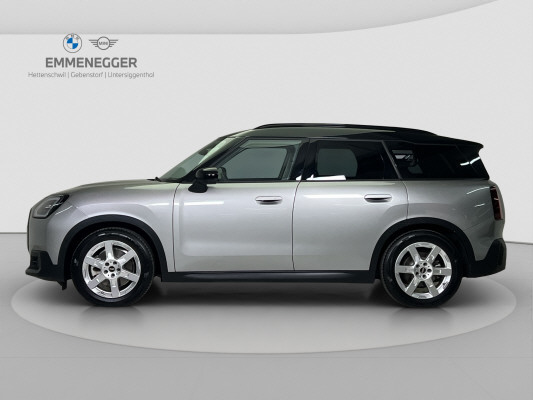 MINI Countryman SE ALL 4-showroom-element-1