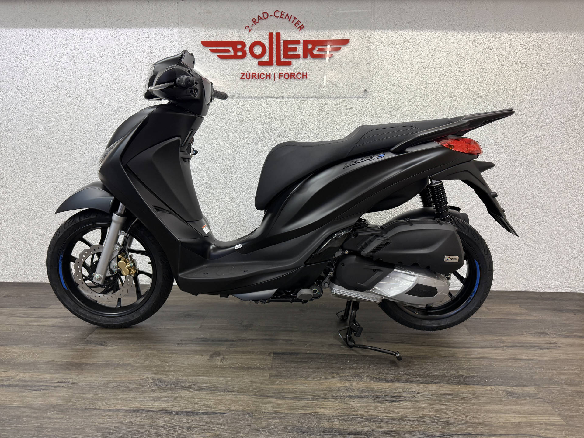 PIAGGIO Medley 125 E5+-showroom-element-1