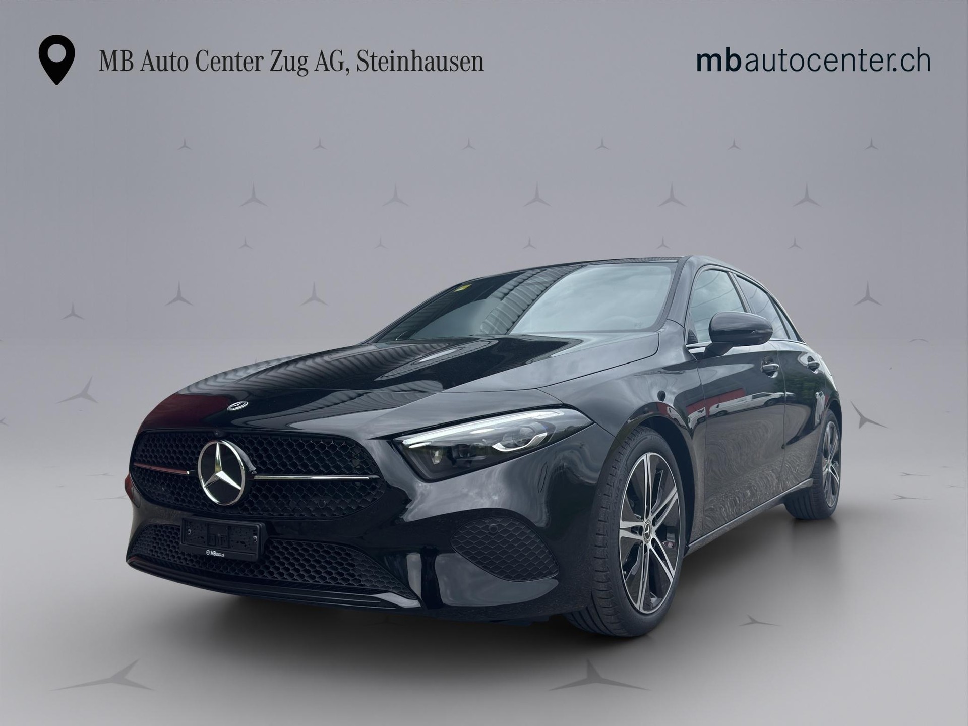 MERCEDES-BENZ A 250 Progressive 4m-showroom-element-1