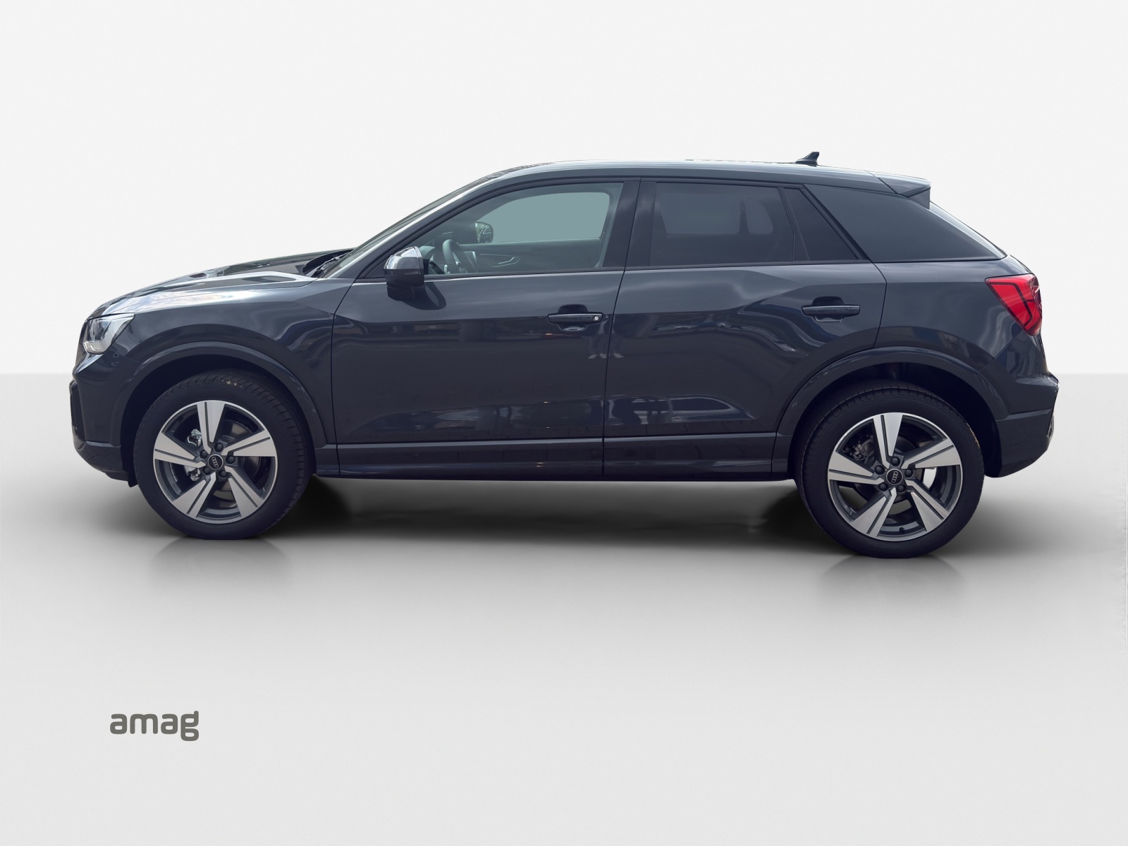 AUDI Q2 35 TFSI advanced S-tronic-showroom-element-1