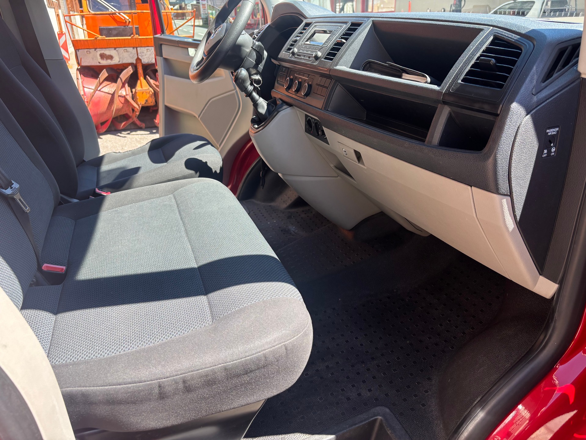 VW T6-image-8