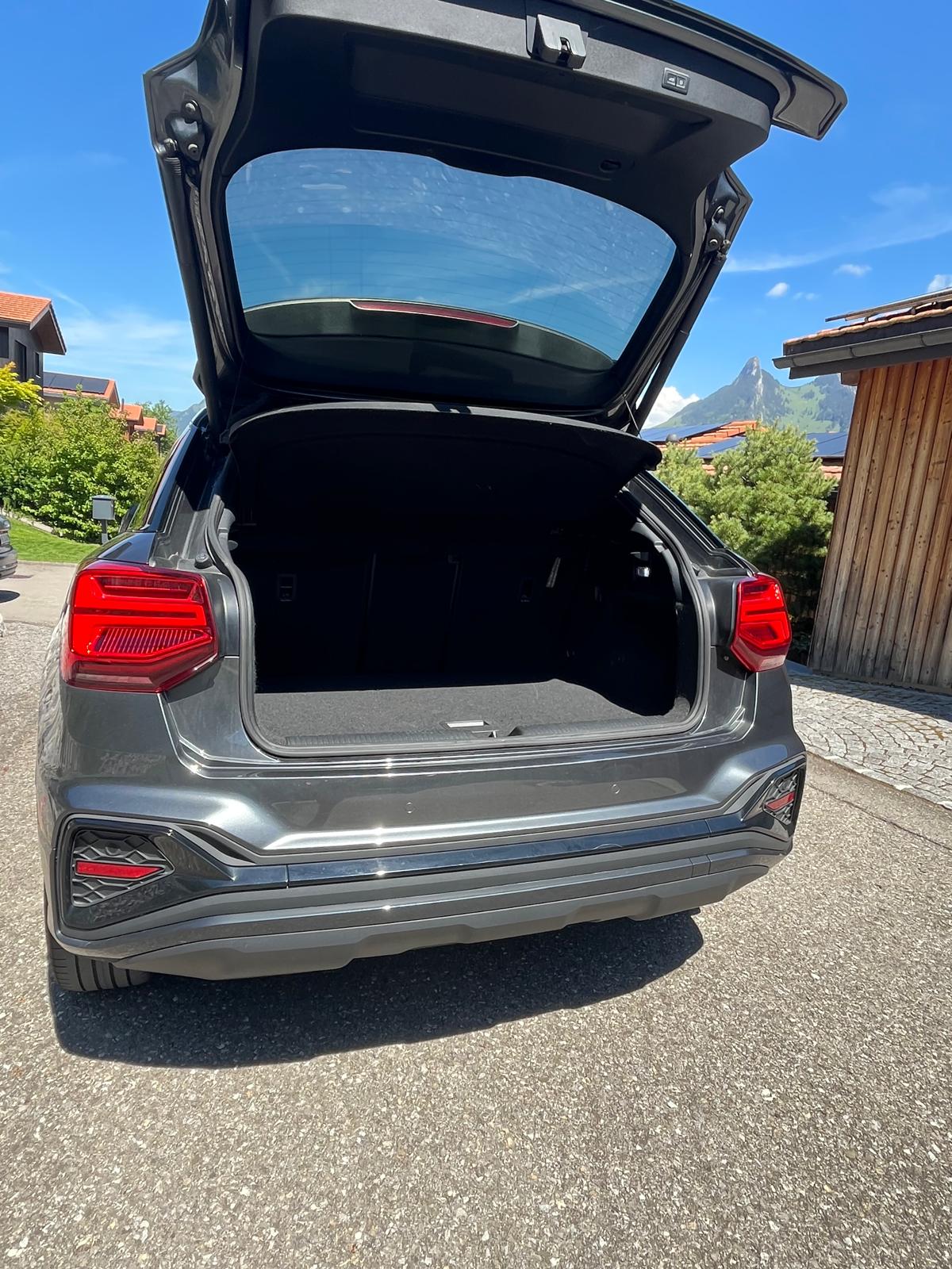 AUDI Q2 35 TDI S line quattro S-tronic-image-10