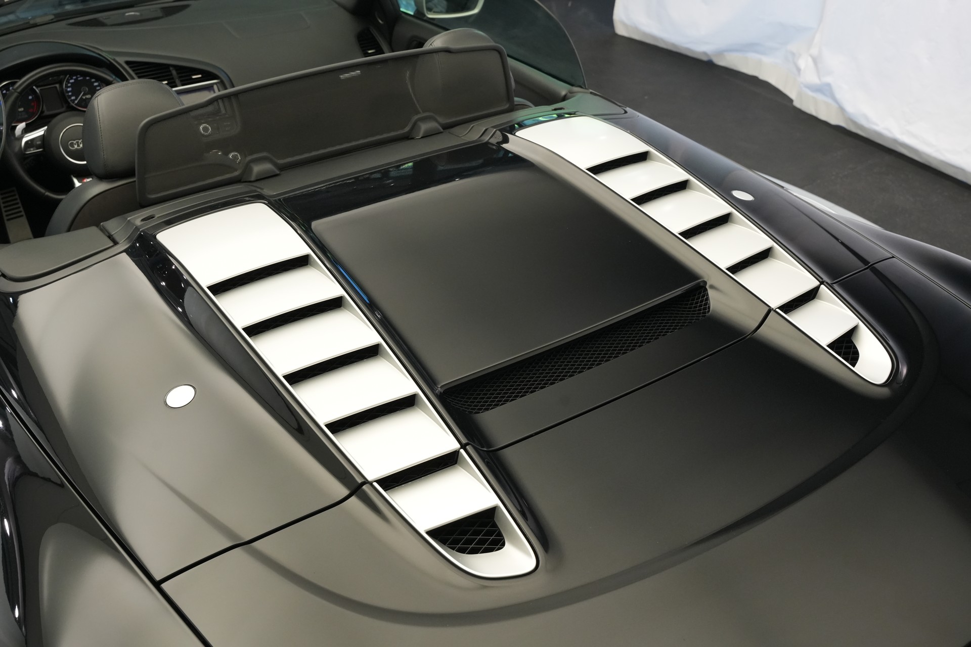 AUDI R8 Spyder 5.2 S-Tronic *Carbon* *B&O* *Keramik*-image-40