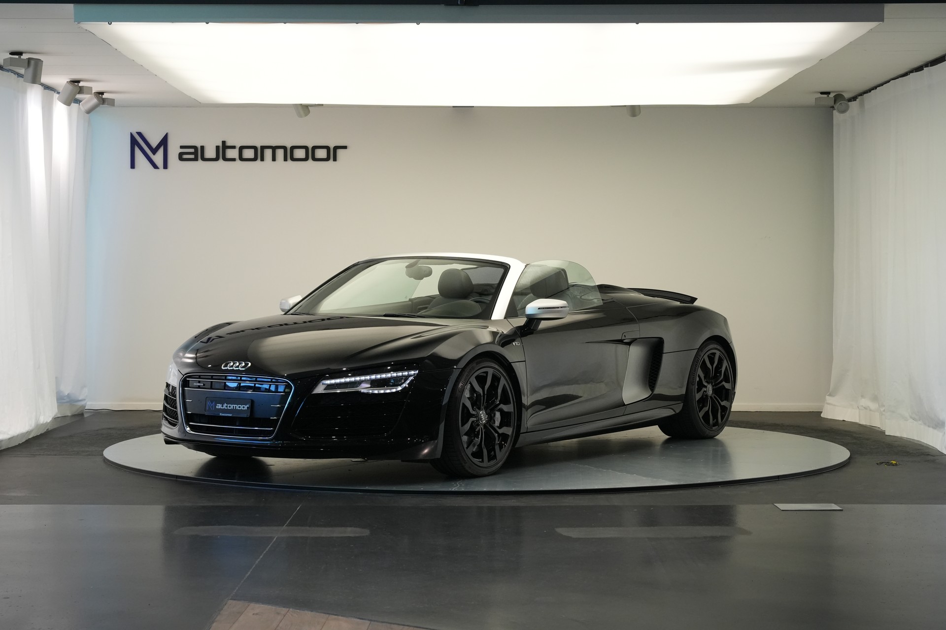 AUDI R8 Spyder 5.2 S-Tronic *Carbon* *B&O* *Keramik*