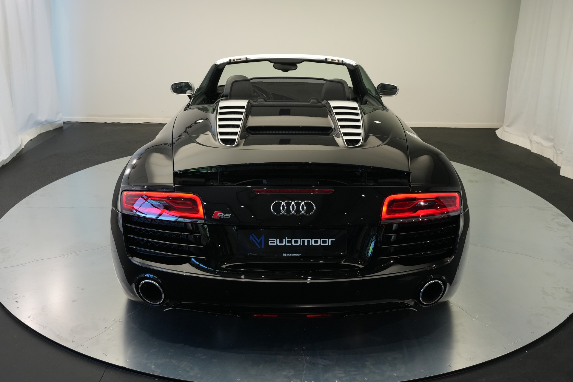 AUDI R8 Spyder 5.2 S-Tronic *Carbon* *B&O* *Keramik*-image-43