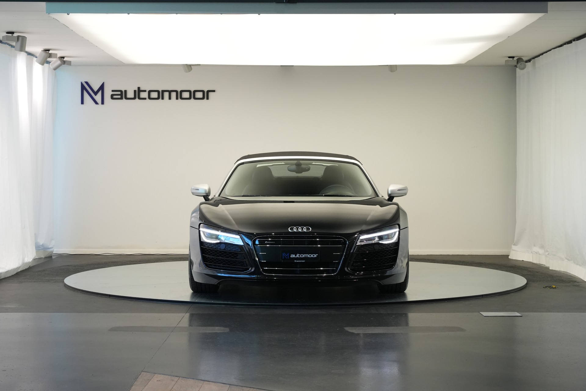 AUDI R8 Spyder 5.2 S-Tronic *Carbon* *B&O* *Keramik*-image-9