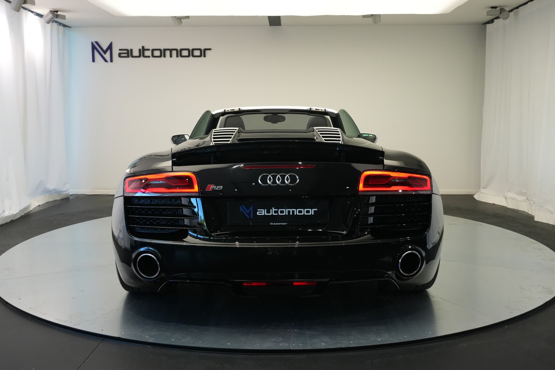 AUDI R8 Spyder 5.2 S-Tronic *Carbon* *B&O* *Keramik*-image-42