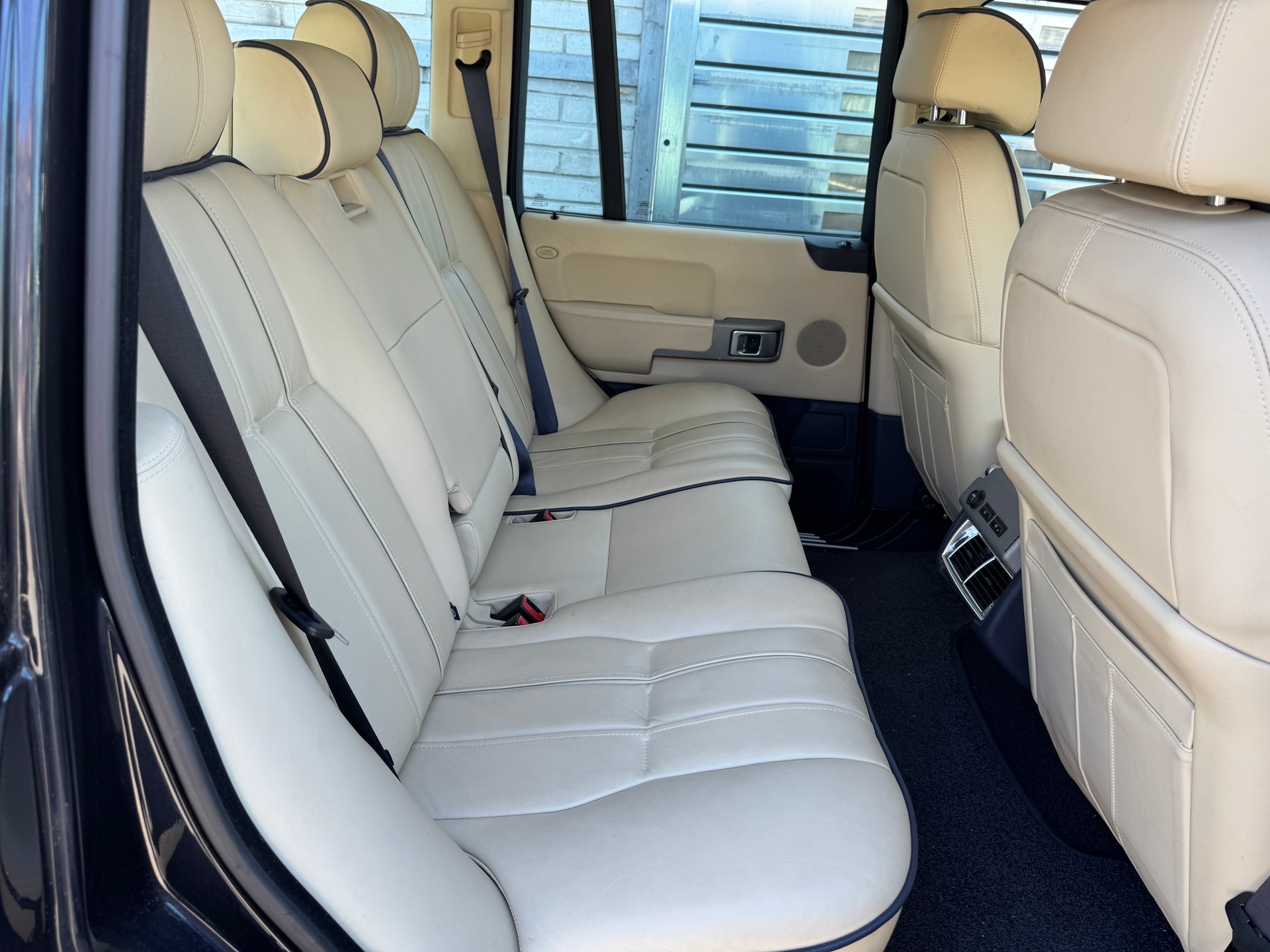 LAND ROVER Range Rover 4.4 V8 Vogue Automatic-image-10