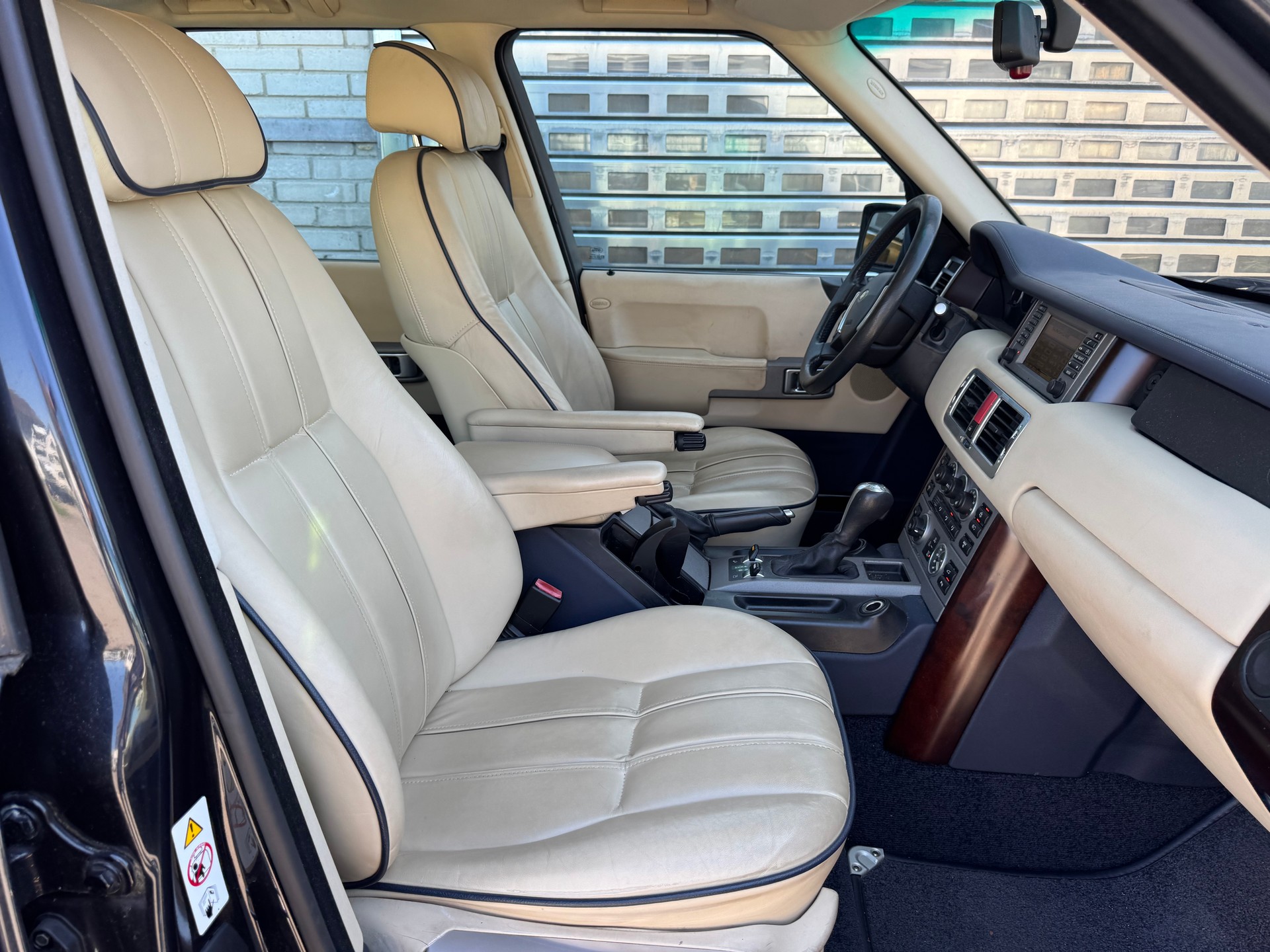 LAND ROVER Range Rover 4.4 V8 Vogue Automatic-image-8