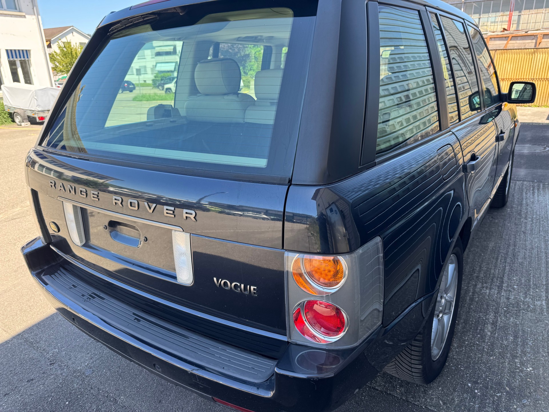 LAND ROVER Range Rover 4.4 V8 Vogue Automatic-image-3