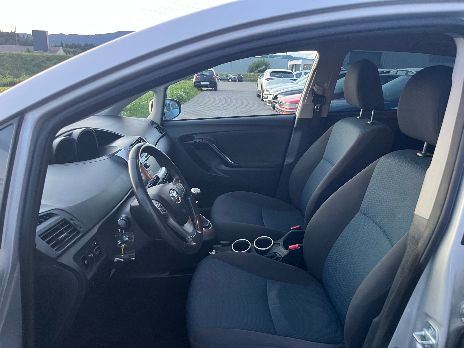 TOYOTA Verso 2.0 D-4D Linea Sol-image-8