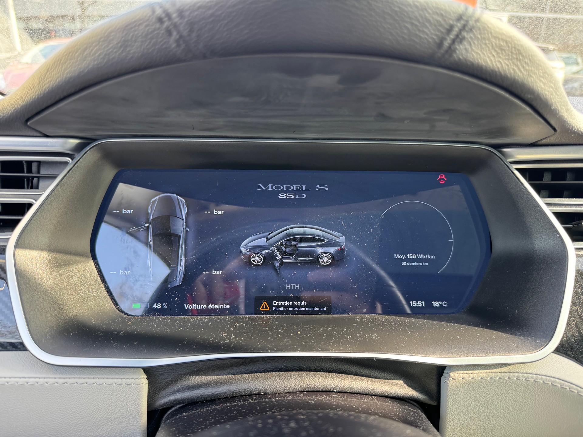 TESLA Model S 85 D-image-14