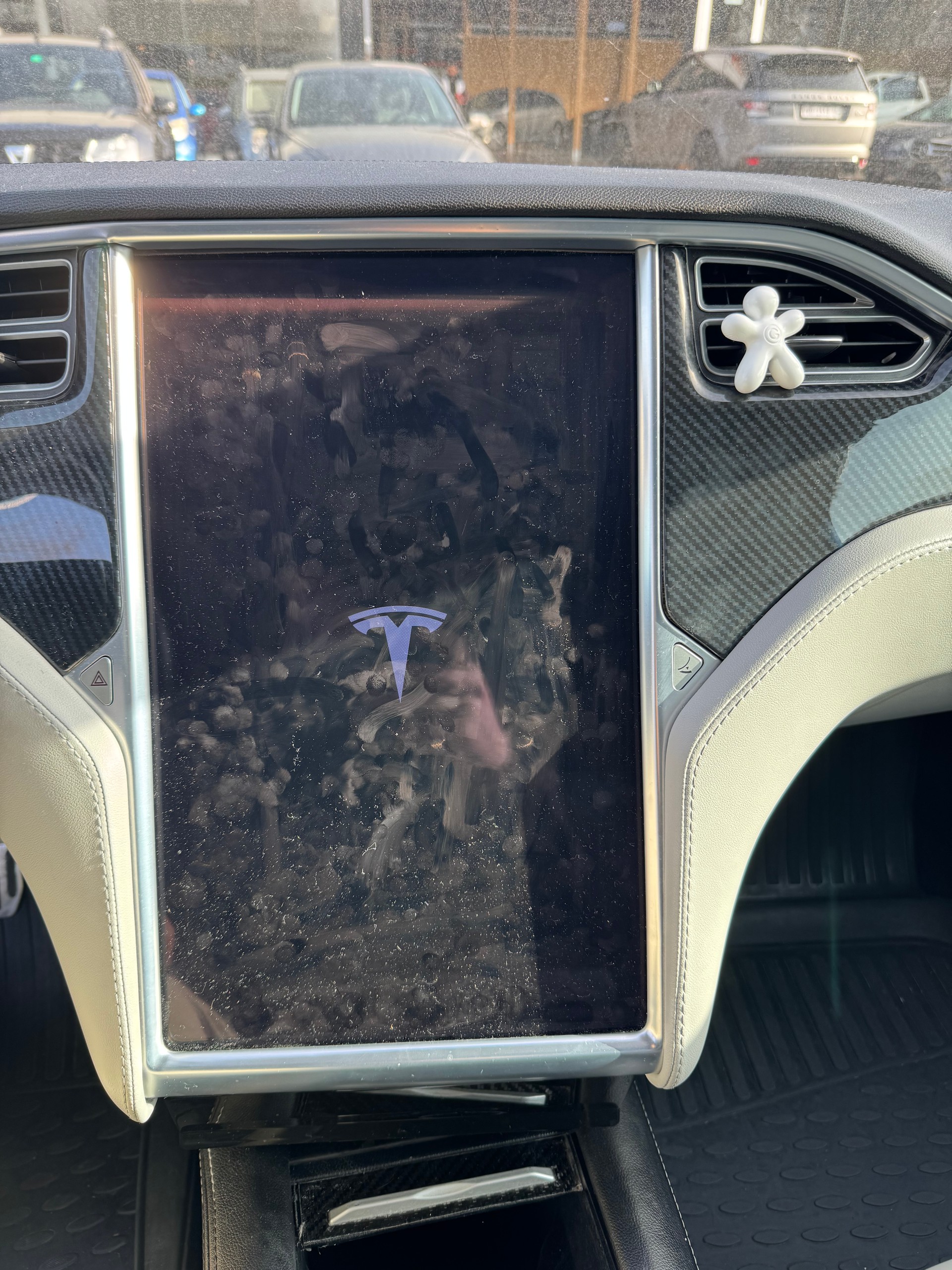 TESLA Model S 85 D-image-16