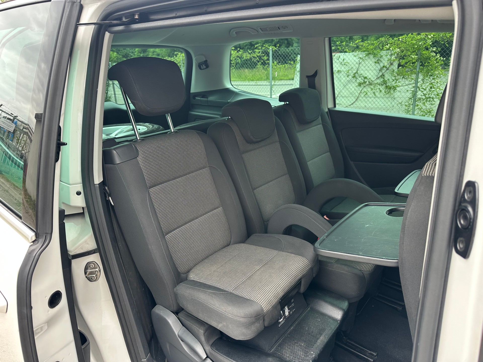 VW Sharan 2.0 TDI BMT Design 4Motion-image-16