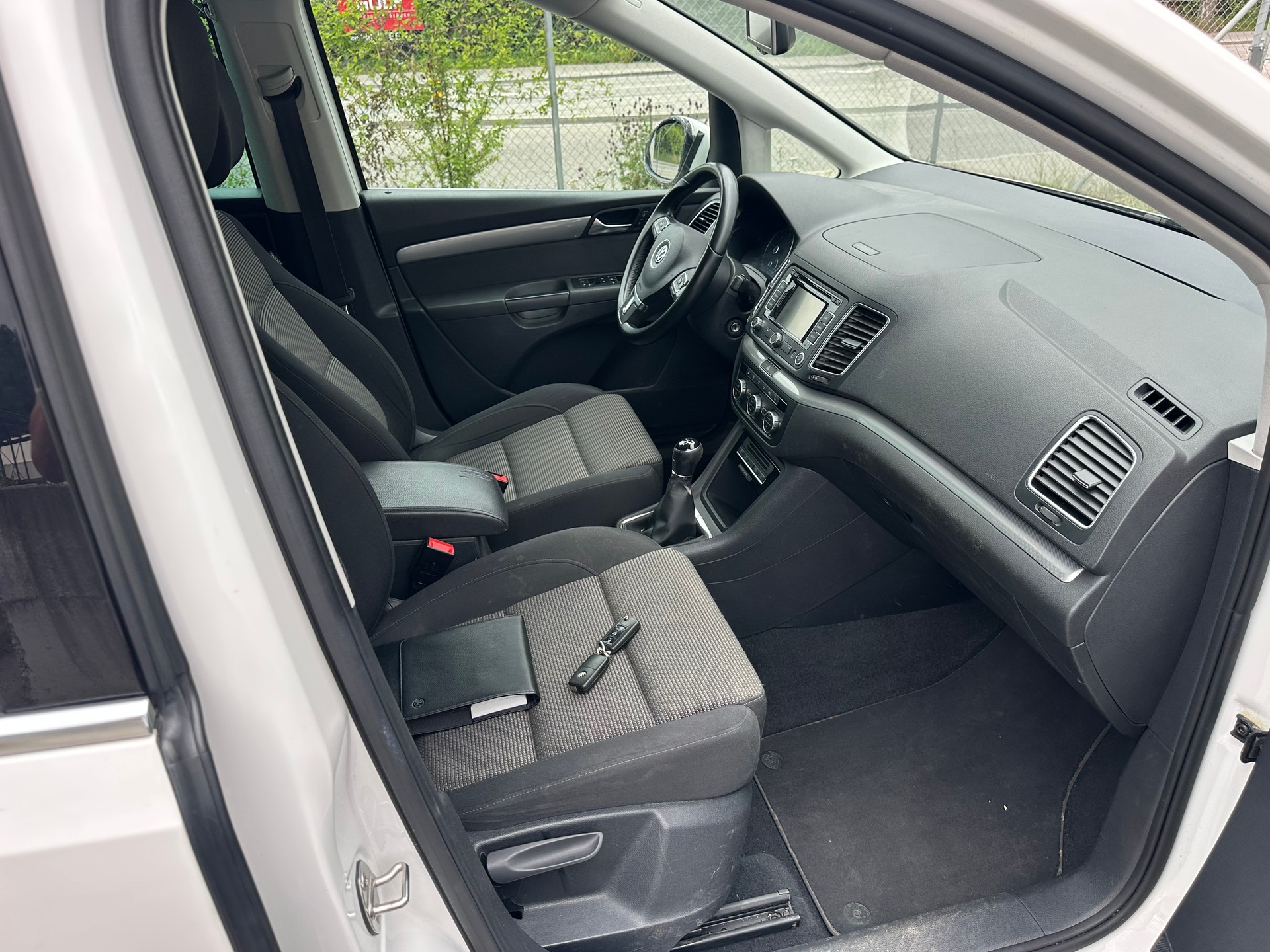 VW Sharan 2.0 TDI BMT Design 4Motion-image-11