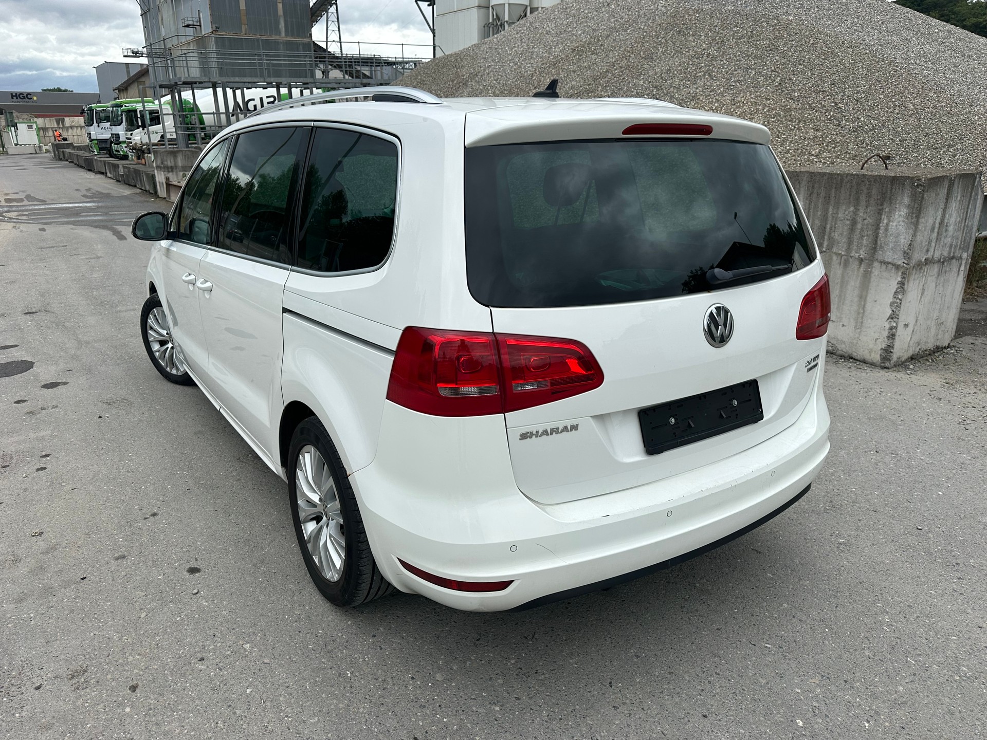 VW Sharan 2.0 TDI BMT Design 4Motion-showroom-element-1