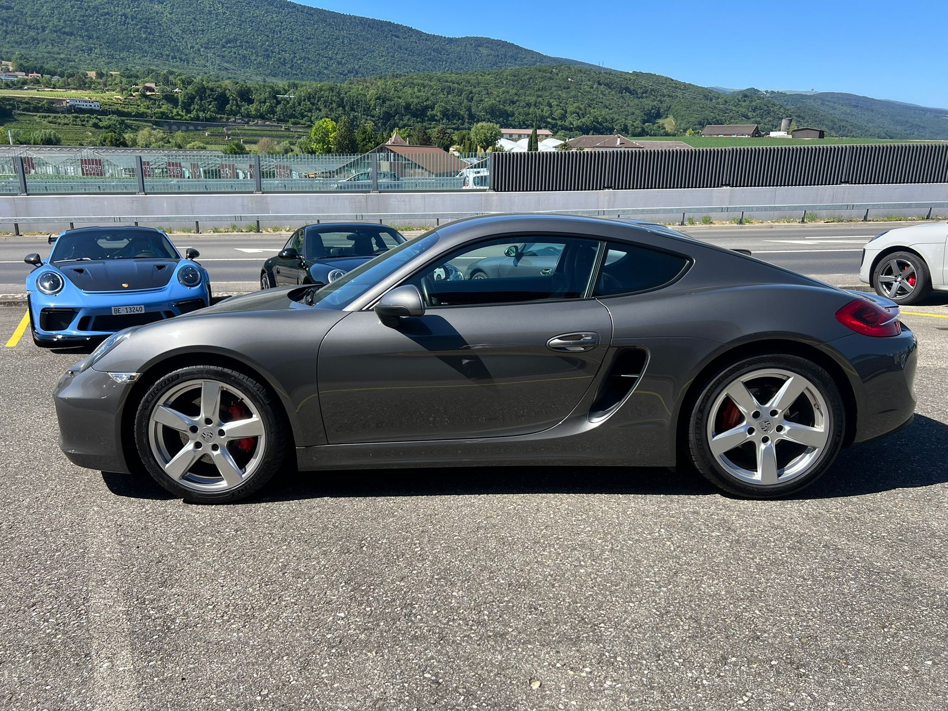 PORSCHE Cayman S 3.4-showroom-element-1