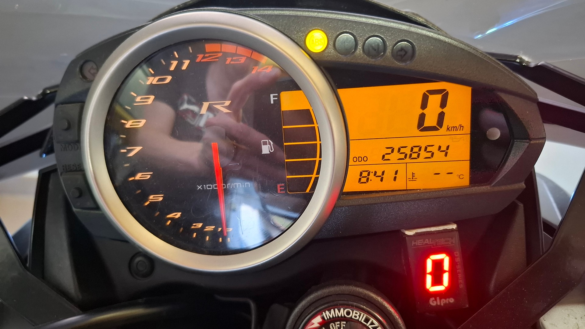 KAWASAKI Z 750 R ABS Akropovic-image-2