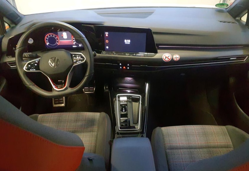 VW Golf 2.0 TSI GTI DSG-showroom-element-3