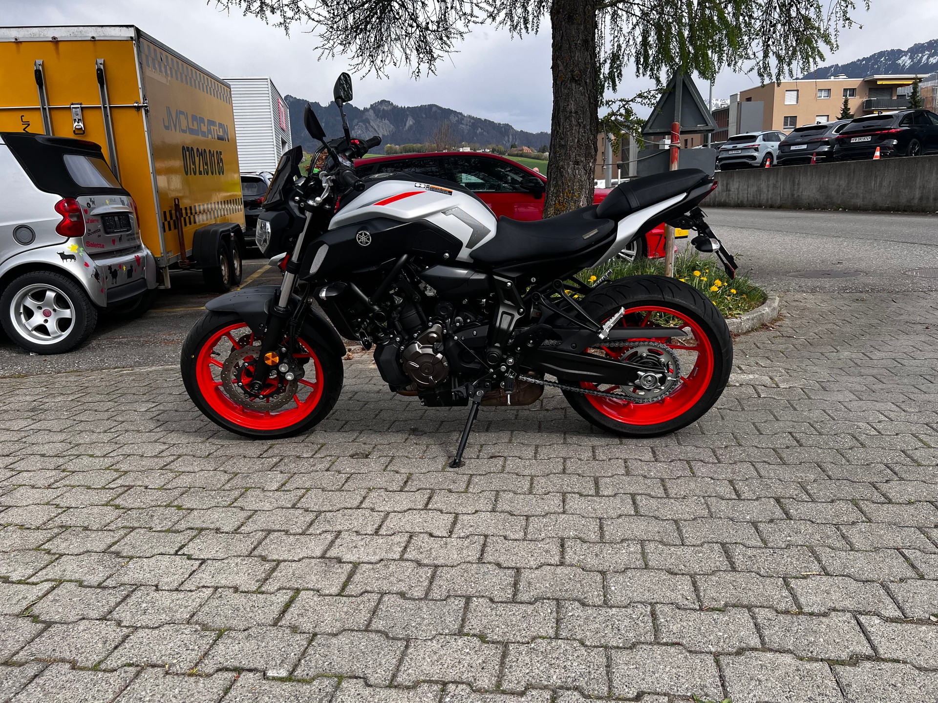 YAMAHA MT-07-image-3