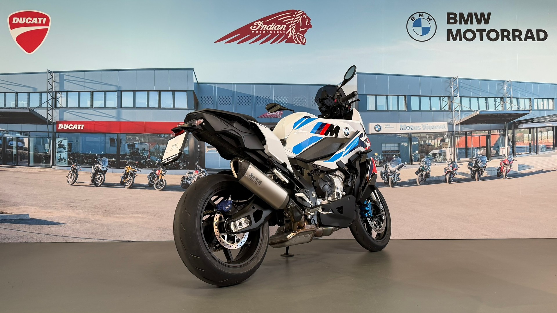BMW M 1000 XR-image-5