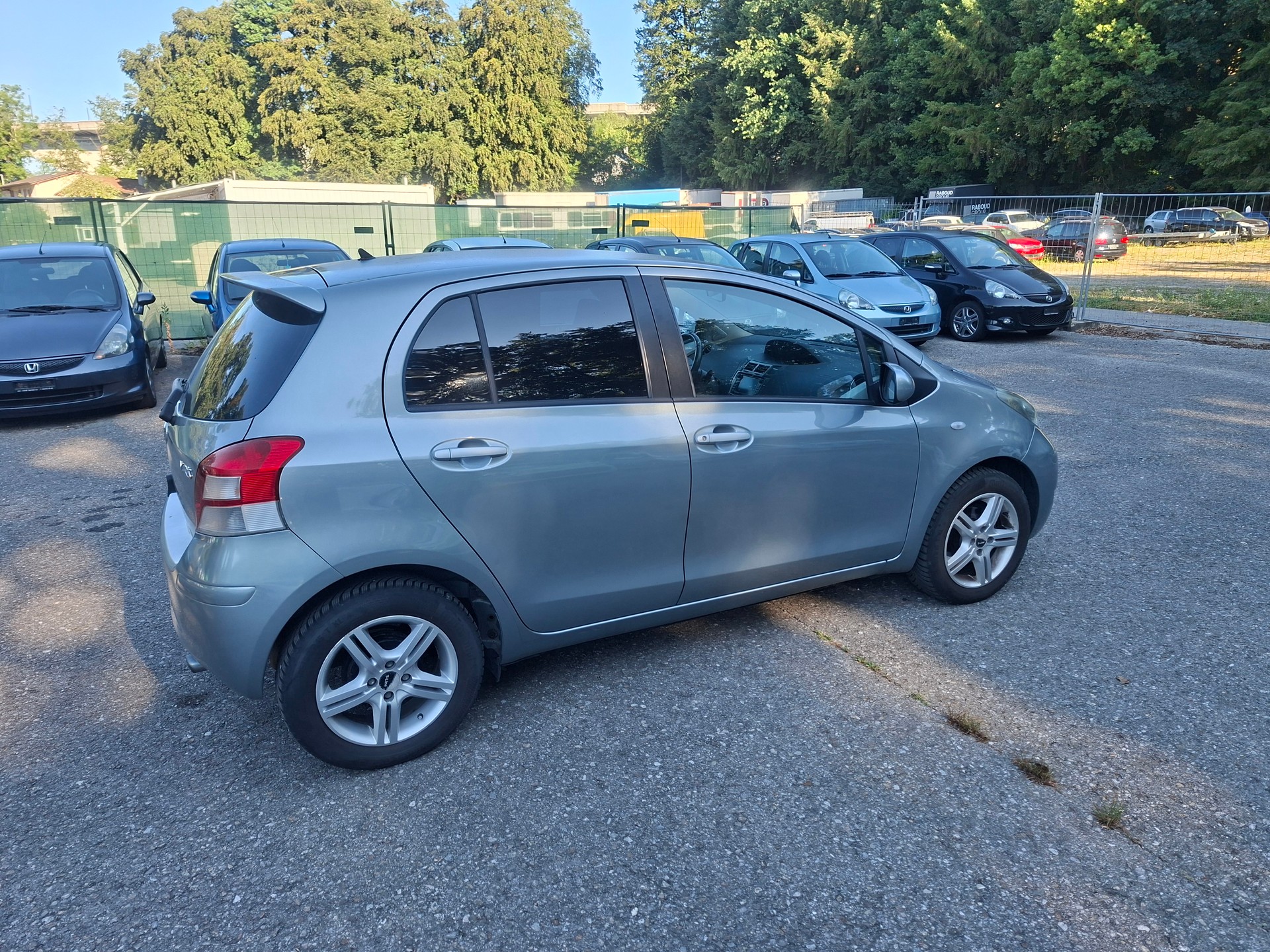 TOYOTA Yaris 1.33 Linea Luna-image-4