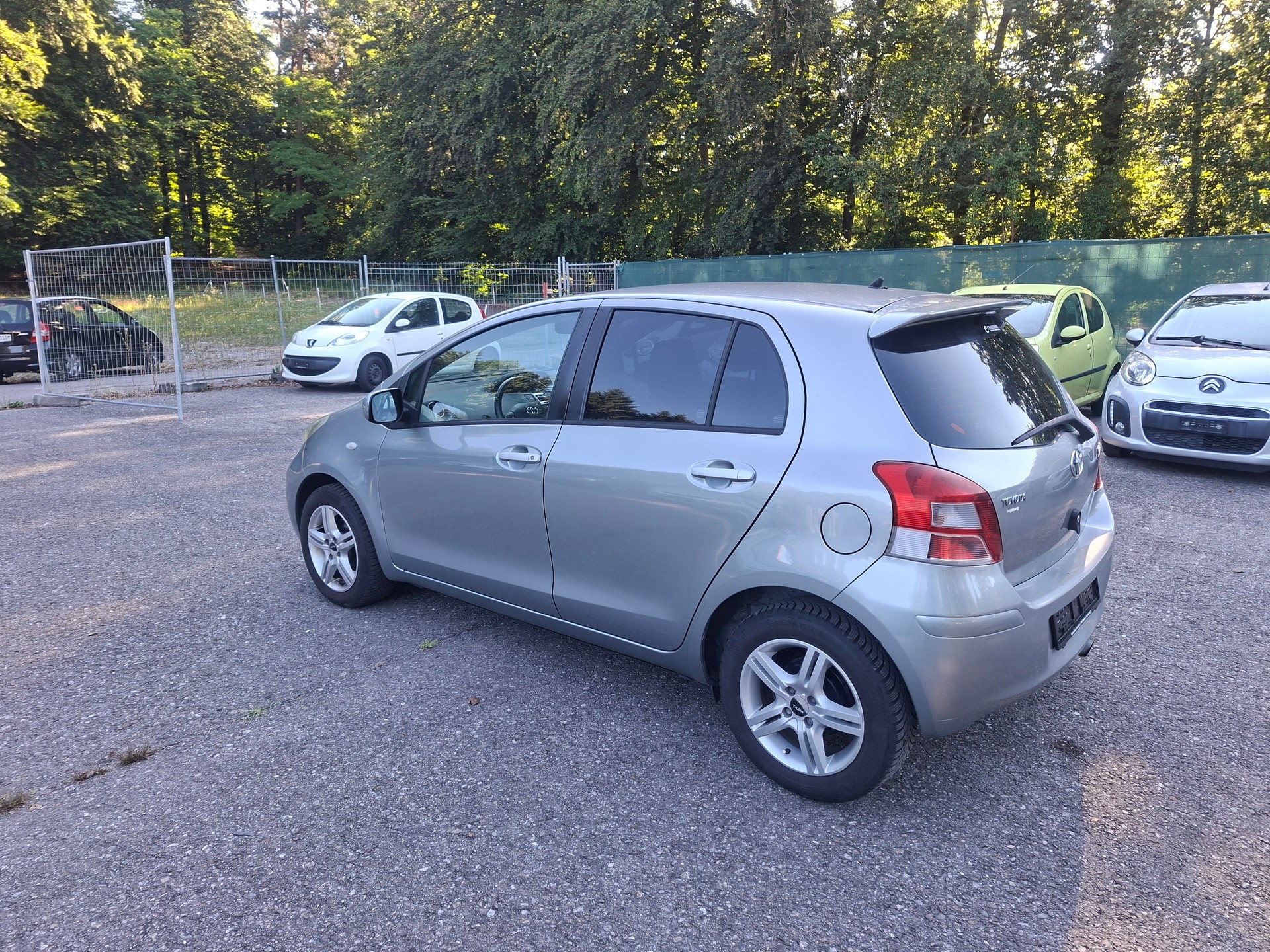 TOYOTA Yaris 1.33 Linea Luna-image-7