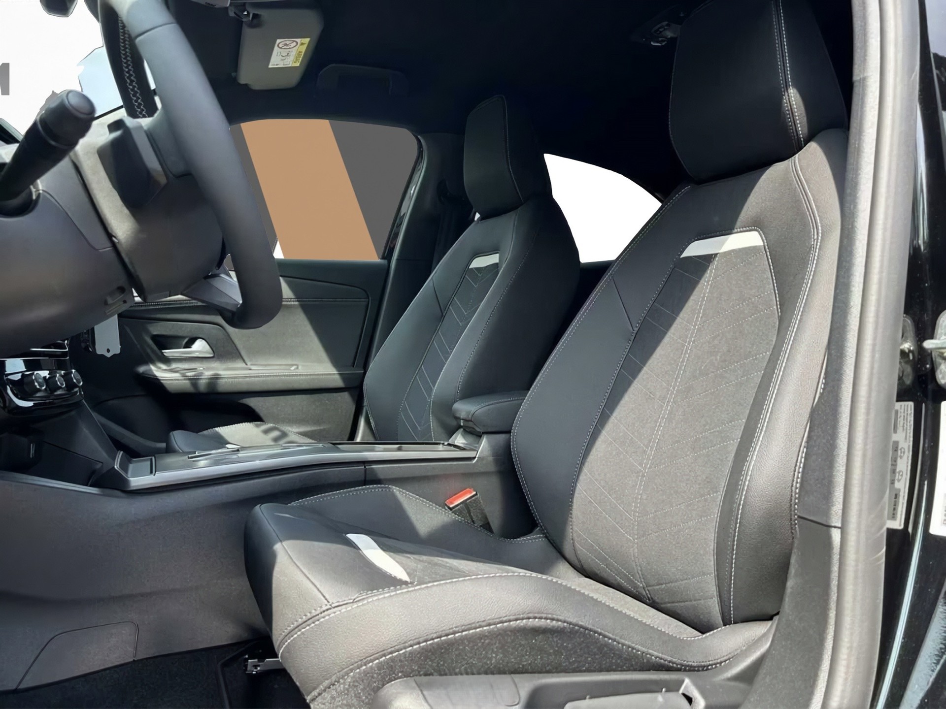 OPEL Mokka 1.2 Hybrid 145 GS e-DCT6-image-15