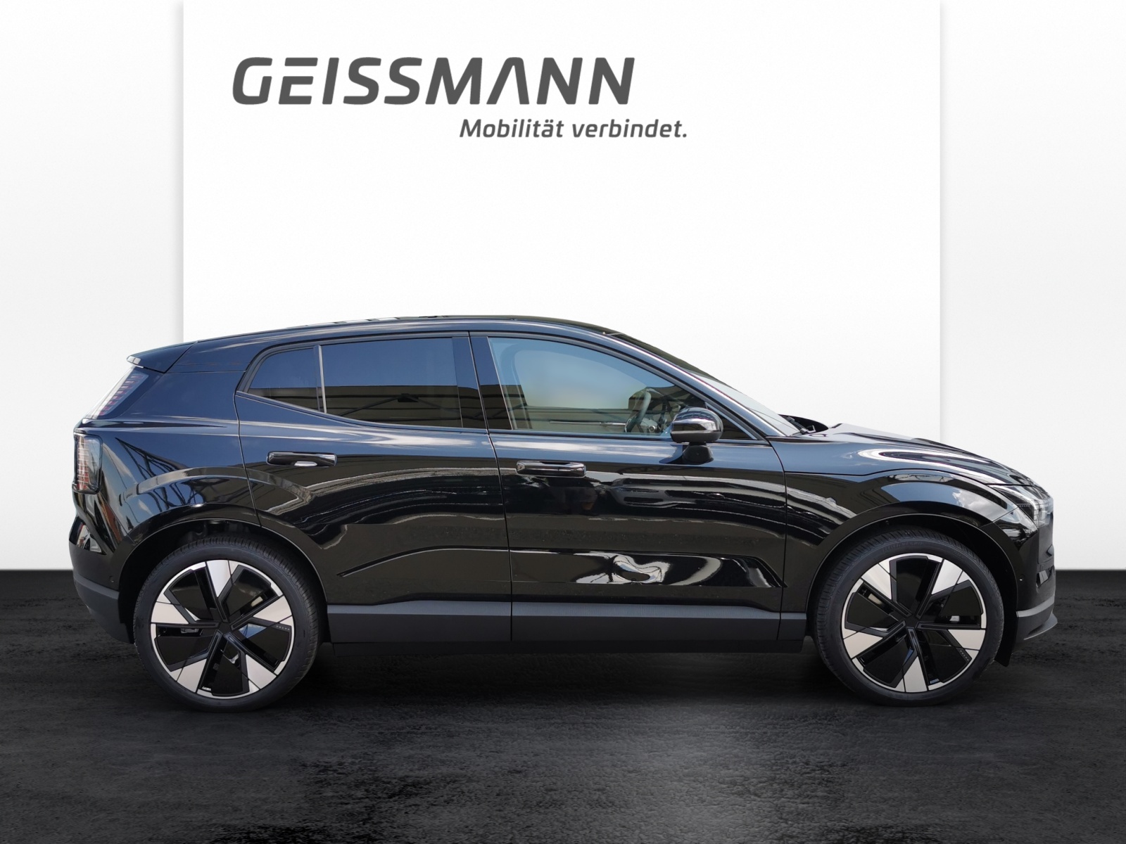 VOLVO EX30 E60 Twin Ultra Performance AWD-showroom-element-3
