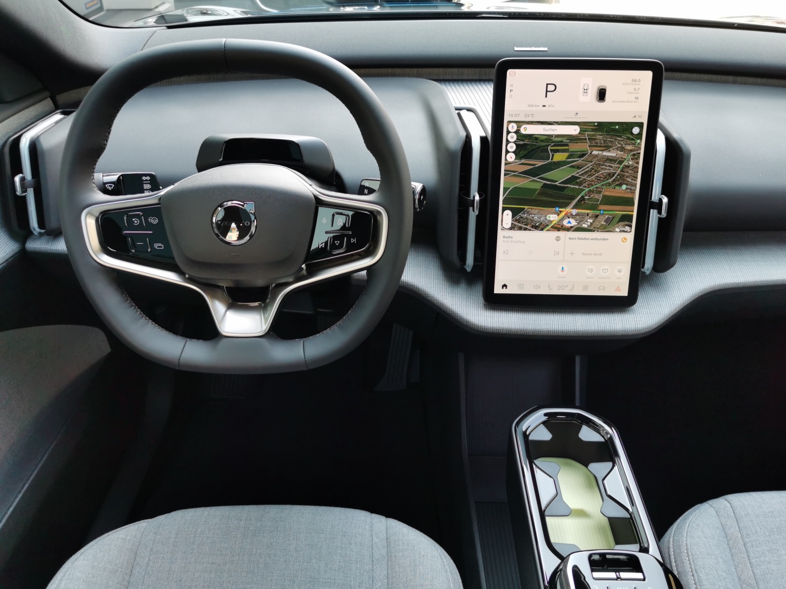 VOLVO EX30 E60 Twin Ultra Performance AWD-image-9