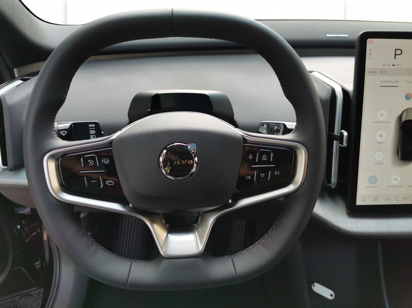VOLVO EX30 E60 Twin Ultra Performance AWD-image-10