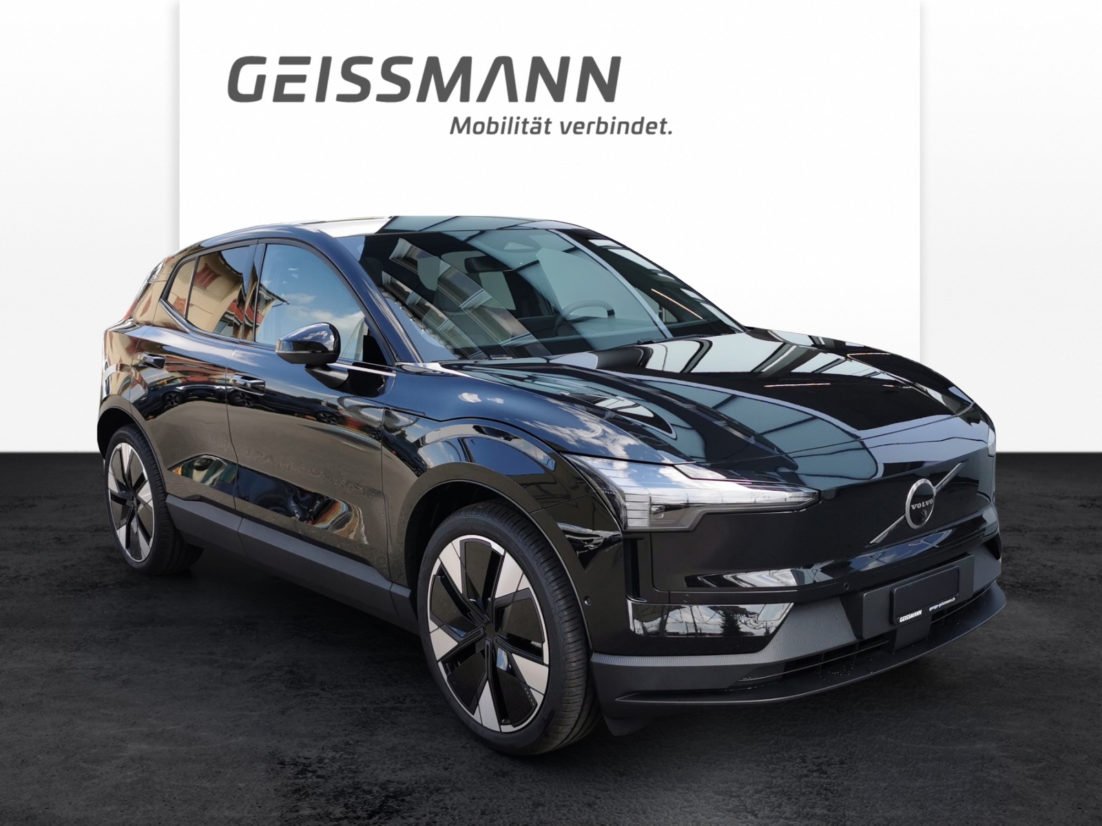 VOLVO EX30 E60 Twin Ultra Performance AWD-showroom-element-1