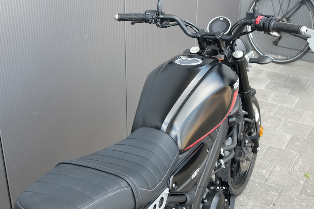 YAMAHA XSR 125 ABS-image-1