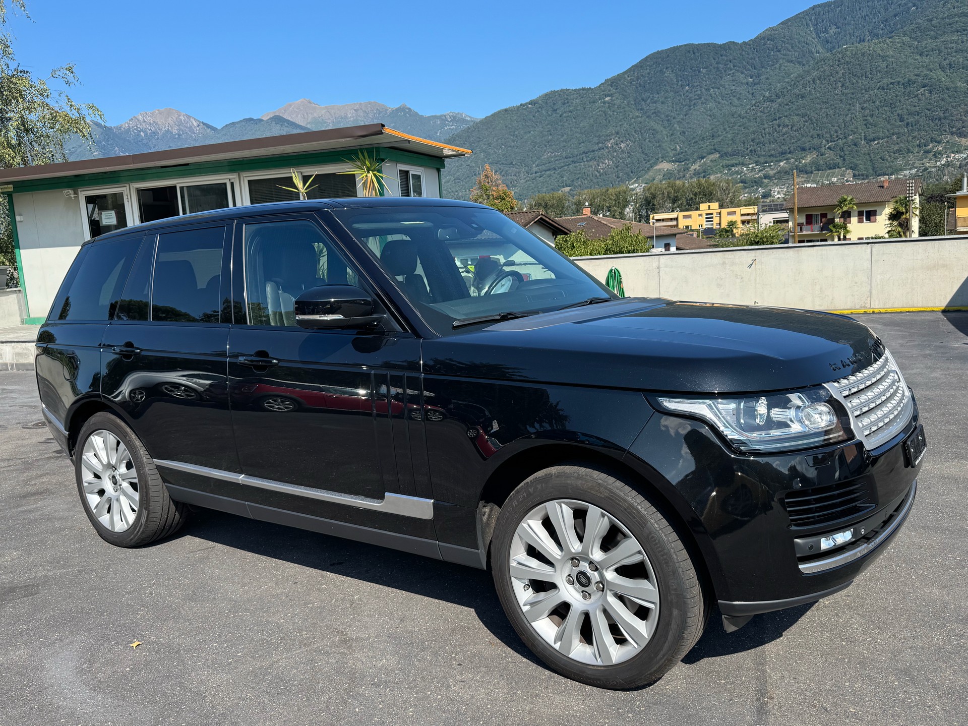 LAND ROVER Range Rover 4.4 SDV8 Vogue Automatic