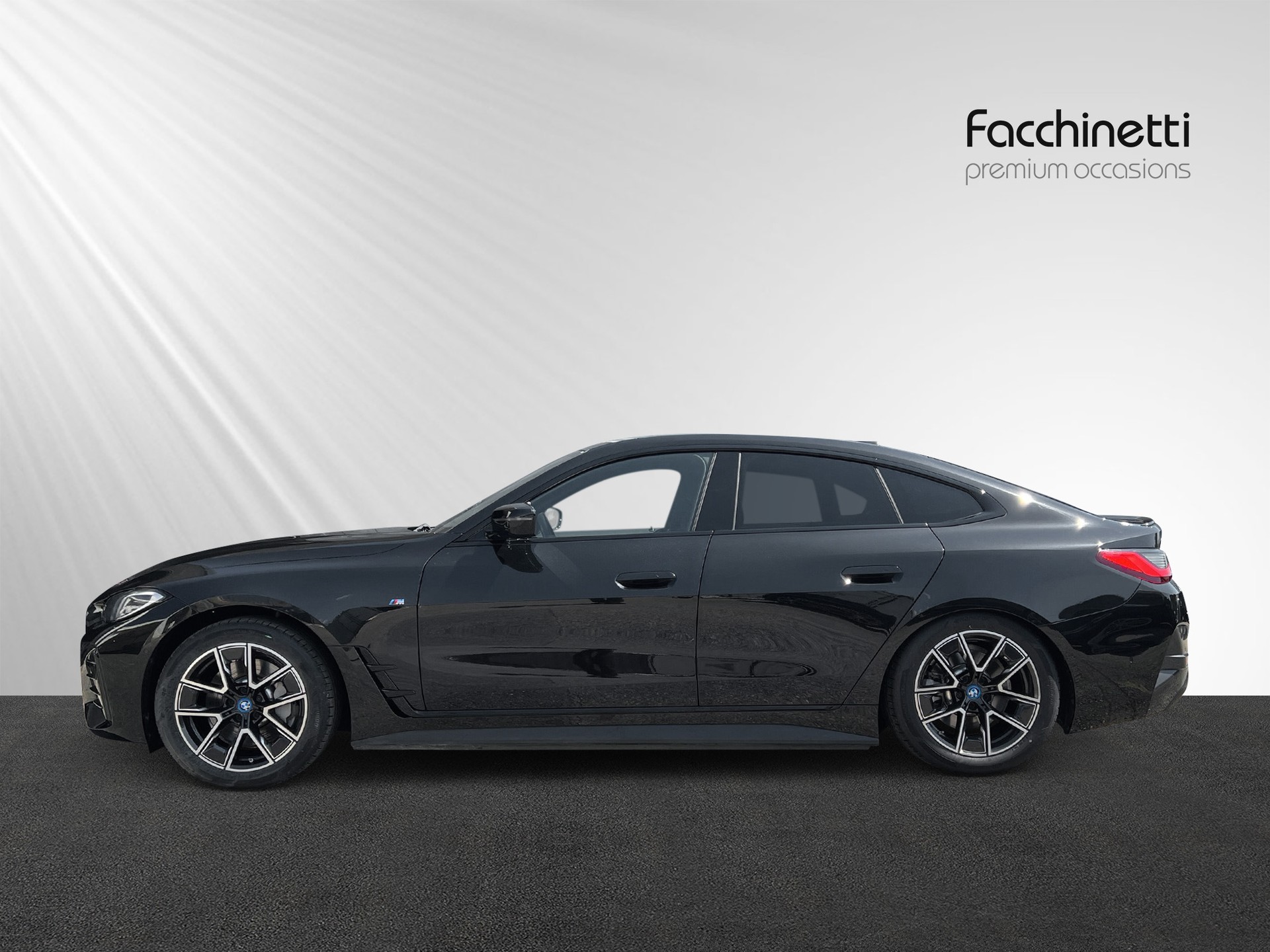 BMW i4 eDrive 40 M Sport-showroom-element-1