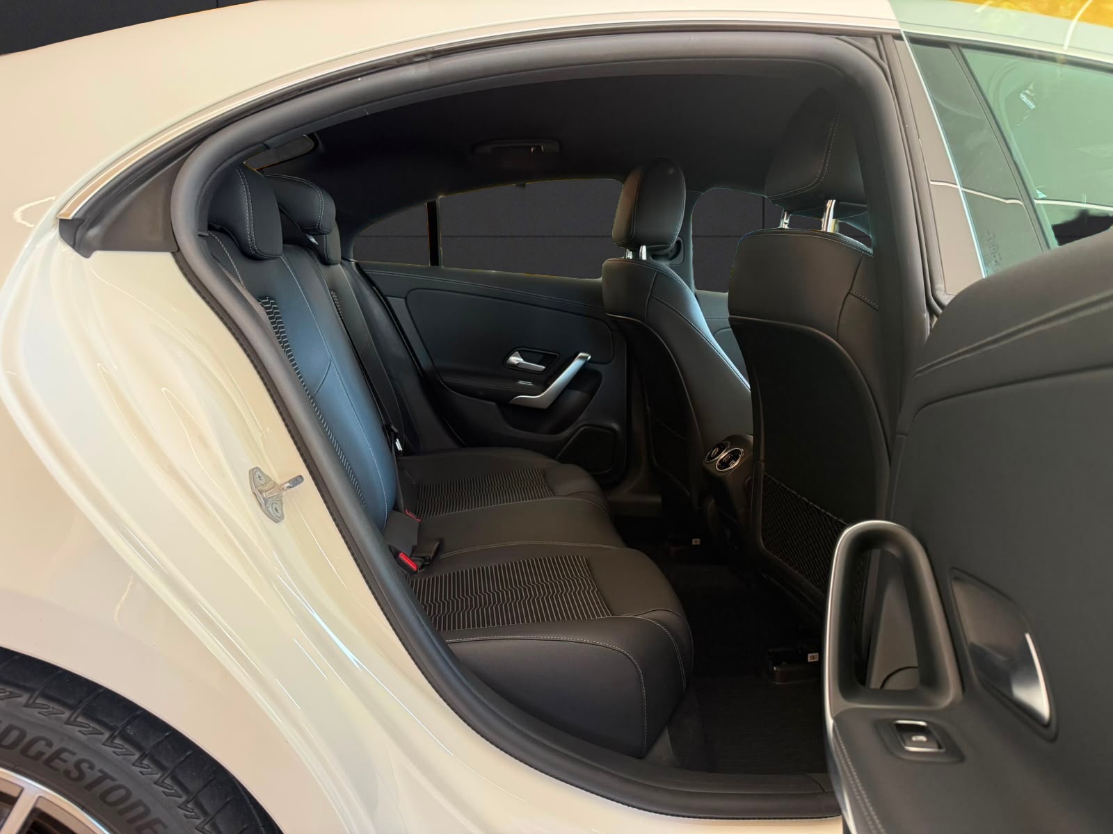 MERCEDES-BENZ CLA 200 d Progressive 8G-DCT-image-16