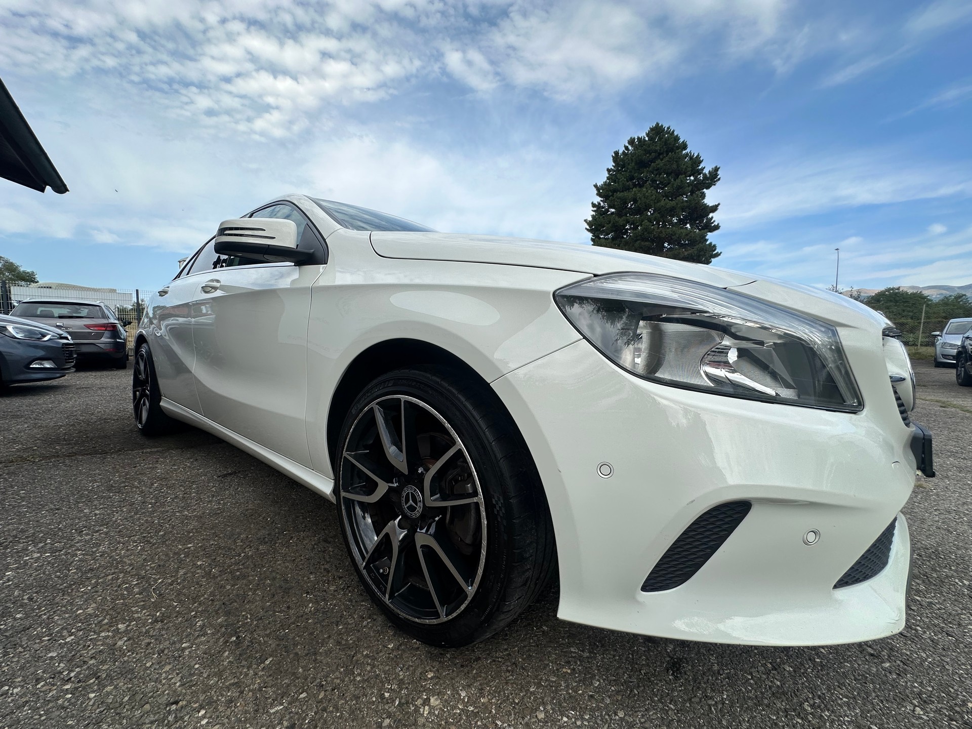MERCEDES-BENZ A 180 Style 7G-DCT-image-29