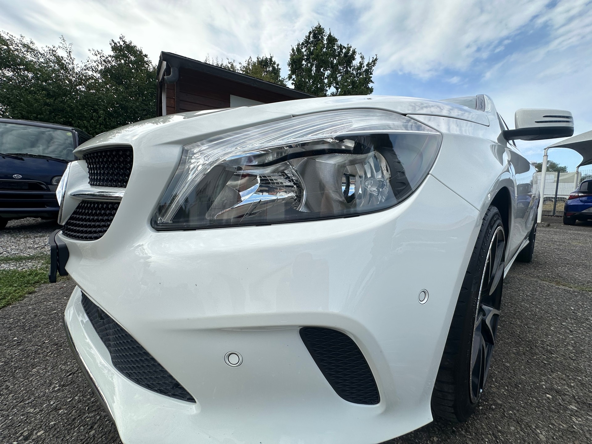 MERCEDES-BENZ A 180 Style 7G-DCT-image-30