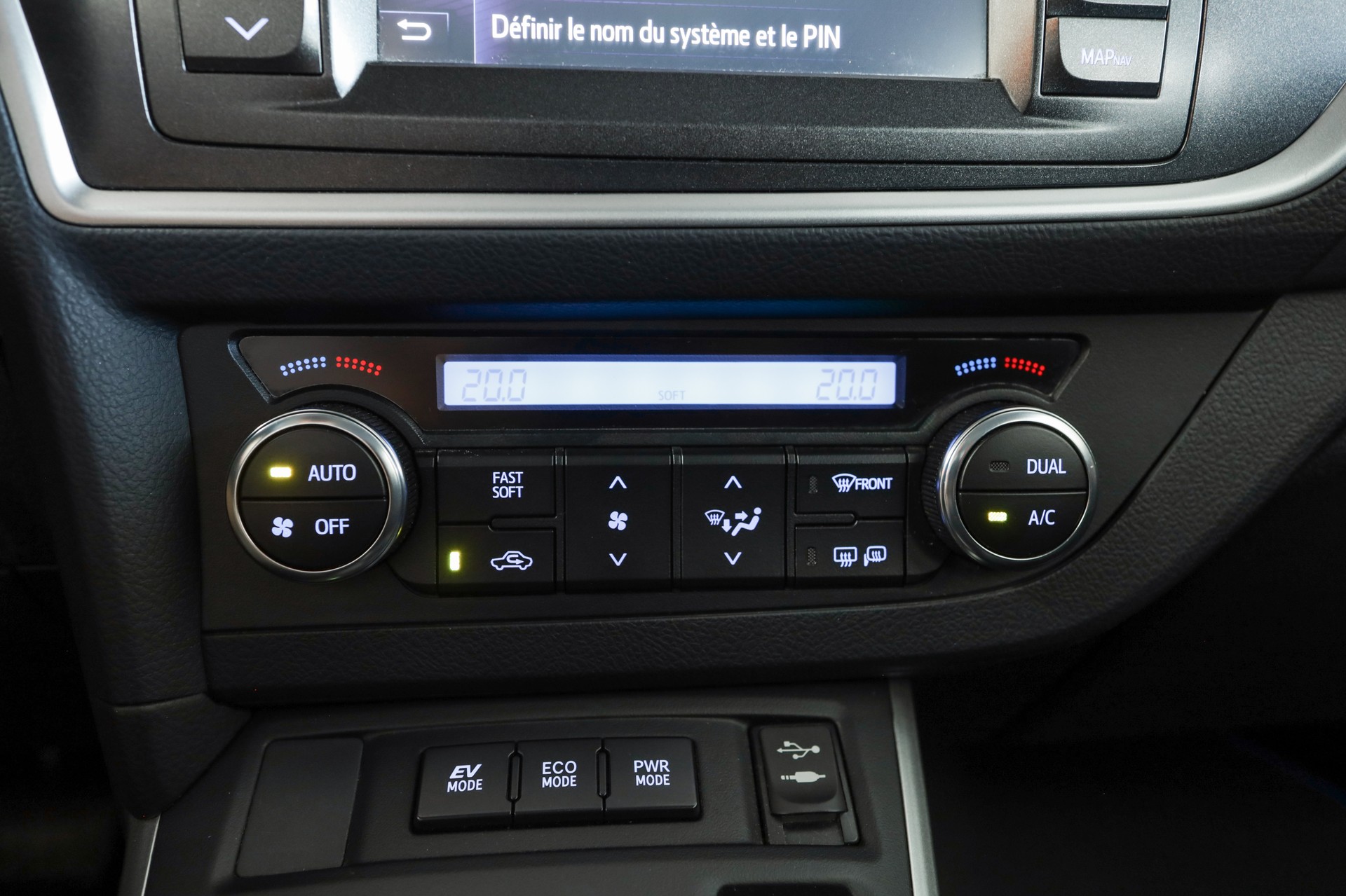 TOYOTA Auris Touring Sports 1.8 16V HSD Linea Sol-image-18