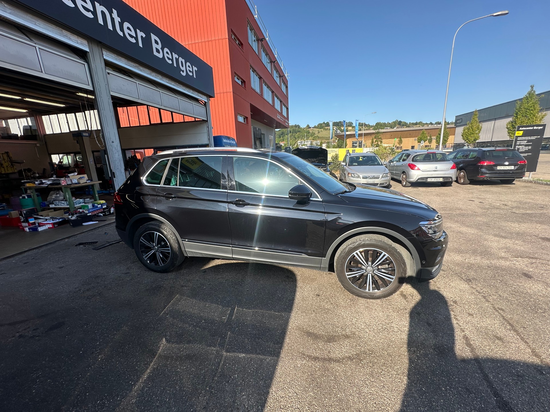 VW Tiguan 2.0 TDI SCR Highline 4Motion DSG-showroom-element-2