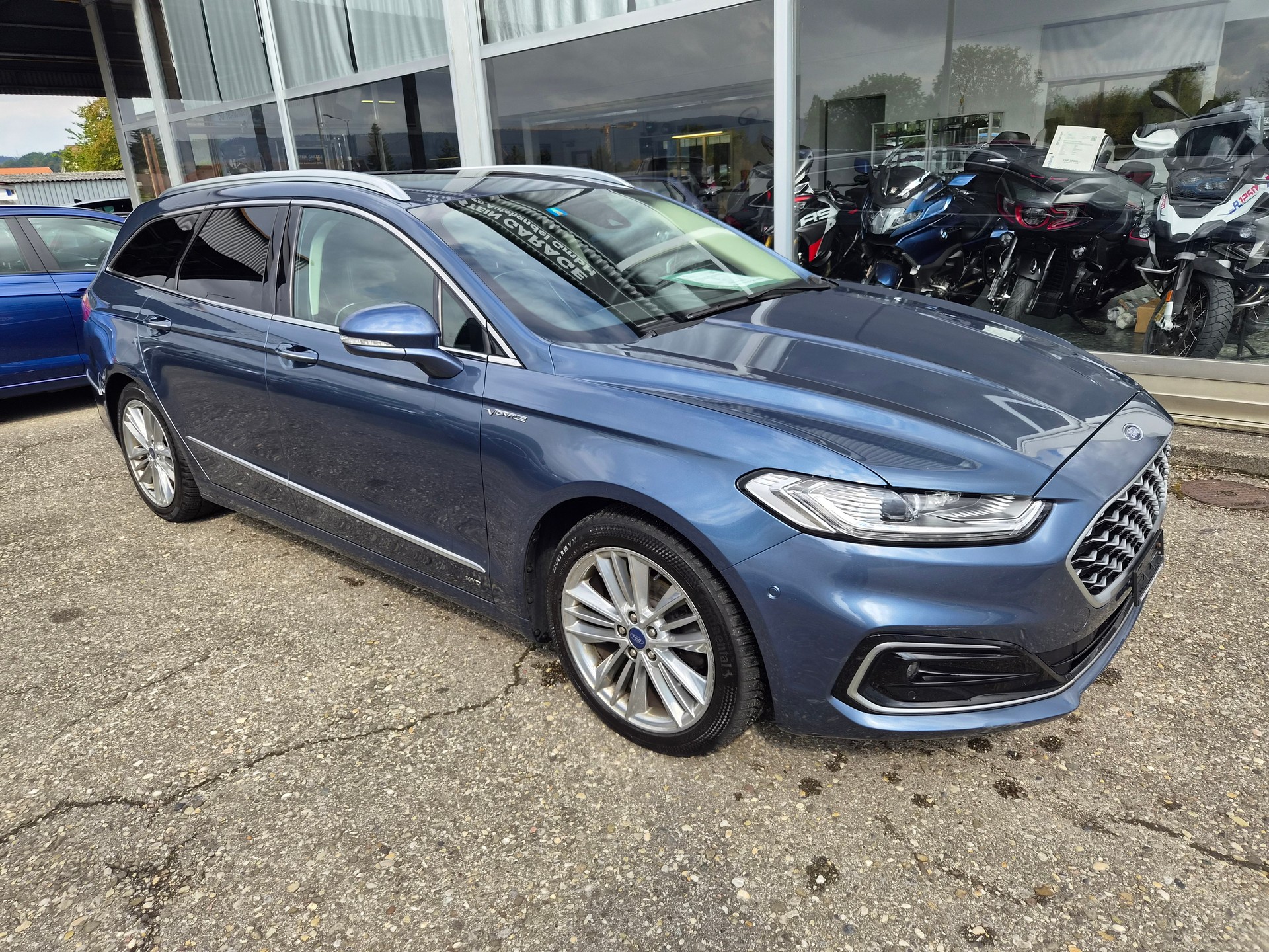FORD Mondeo 2.0TDCi AWD Vignale Automatik