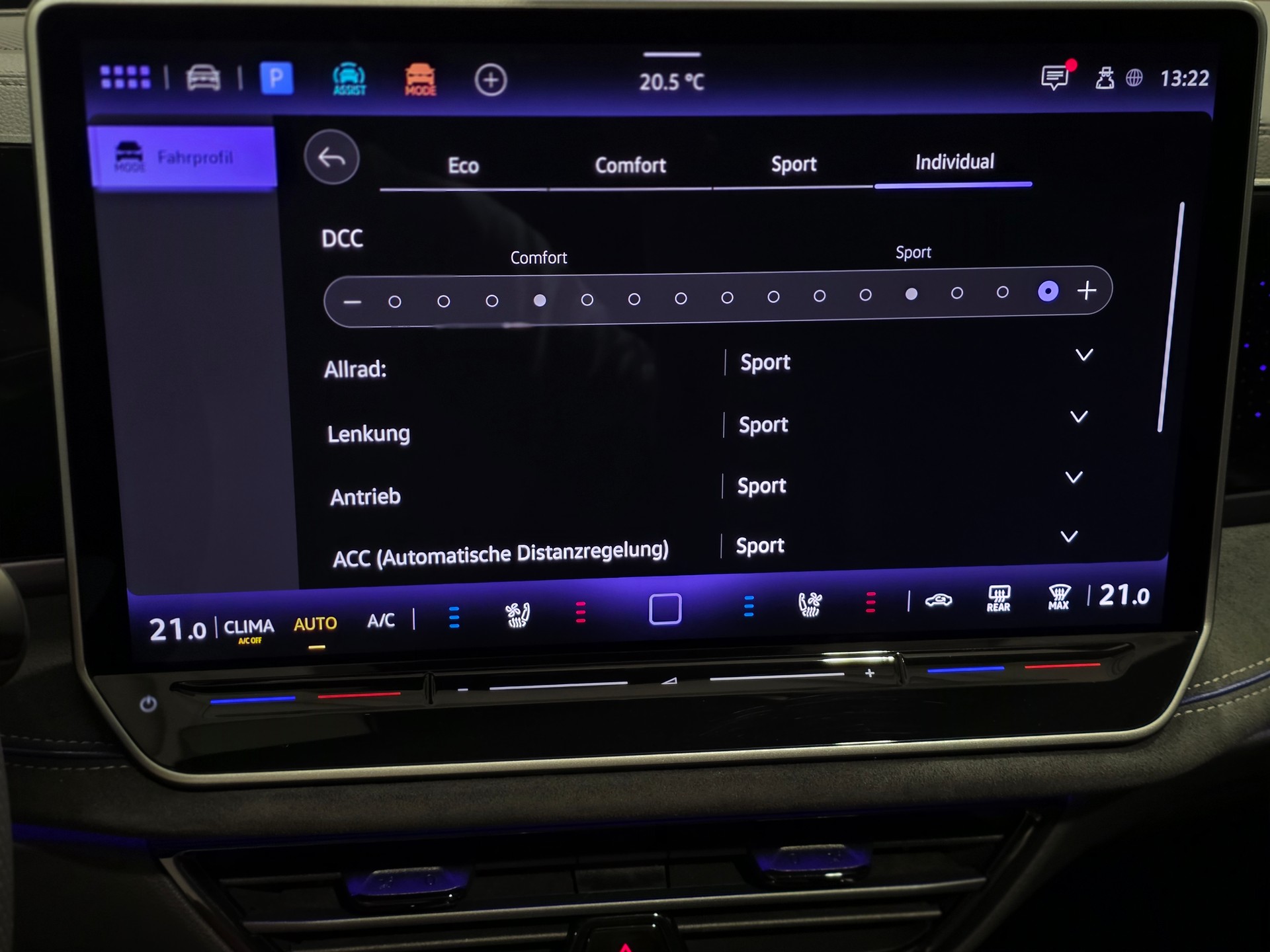 VW Passat Variant 2.0 TSI Signature Black Style evo4 R-Line 4 Motion DSG-image-16
