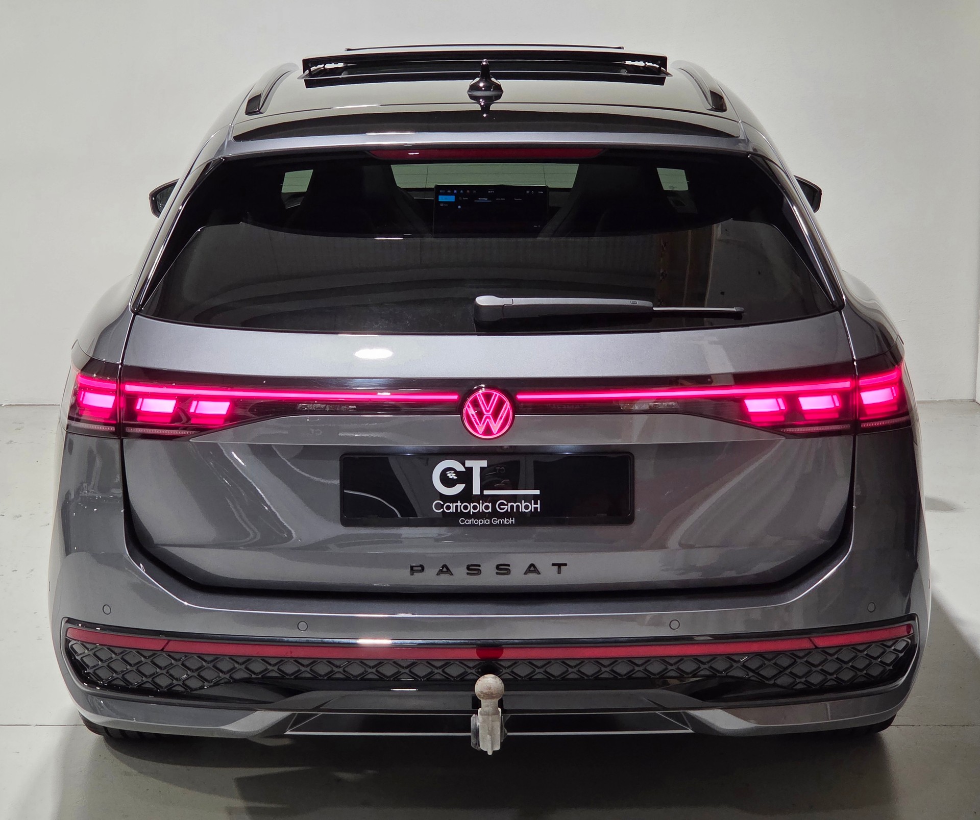 VW Passat Variant 2.0 TSI Signature Black Style evo4 R-Line 4 Motion DSG-showroom-element-3